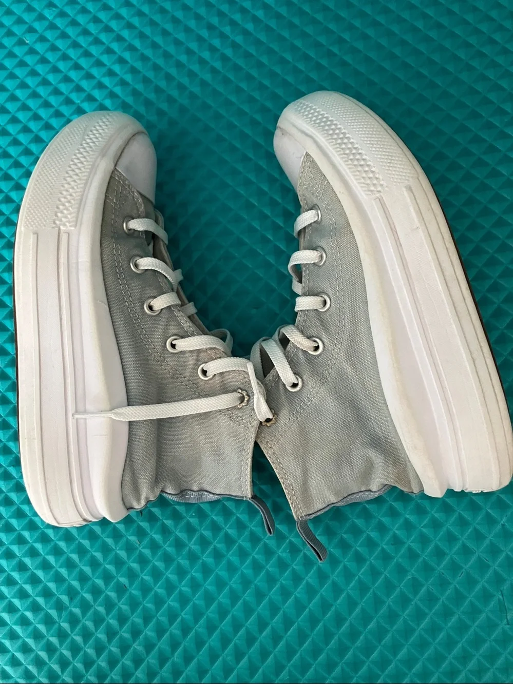 CONVERSE CTAS Girls Move Platform Embroidered Florals High Top Sneakers | 1
